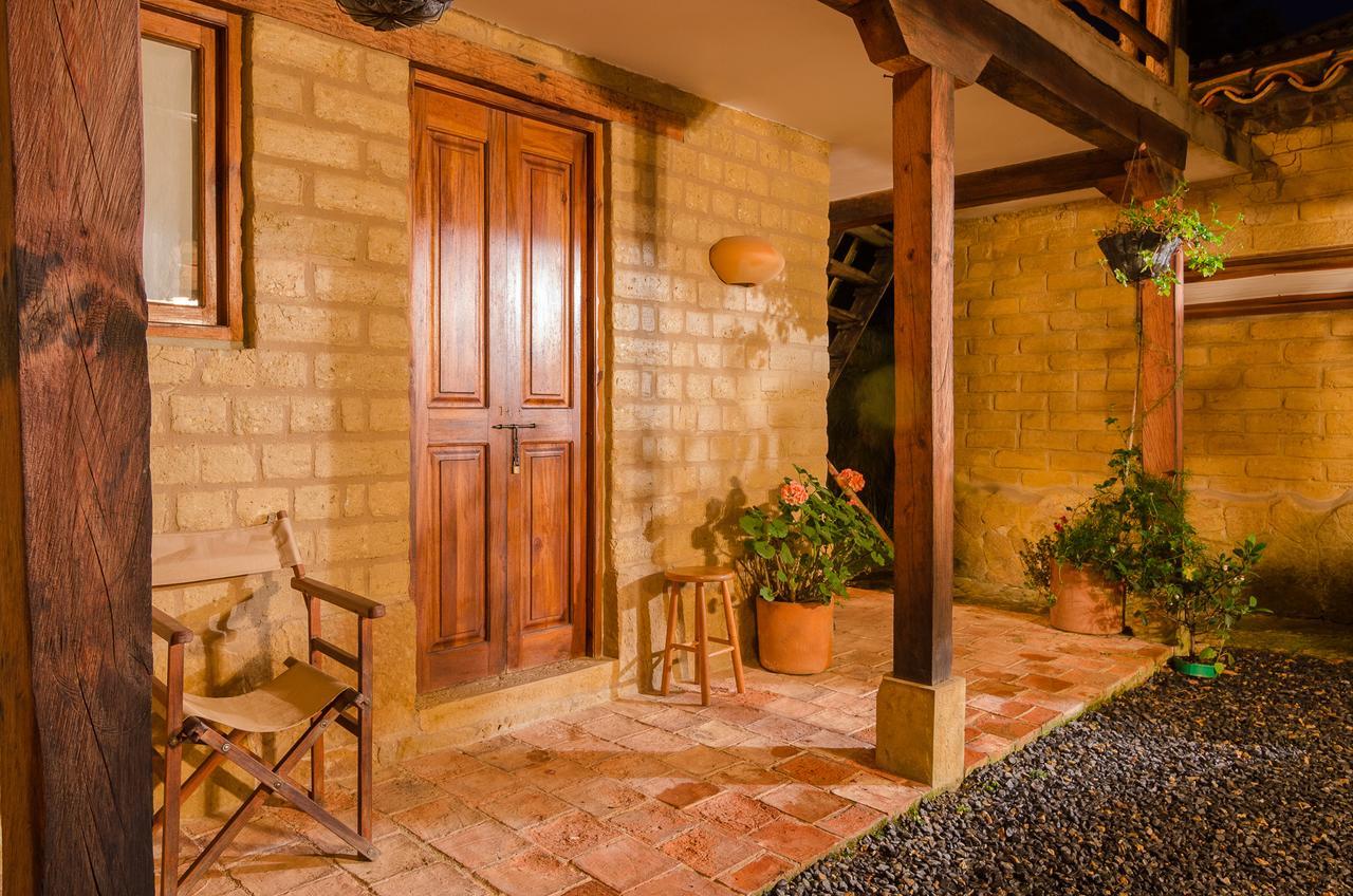 Hostal Casa Del Arte Роблес Экстерьер фото